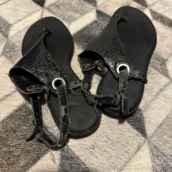 Black Dressy Sandals with straps Size 7 Comfy! - Picture 2 of 3